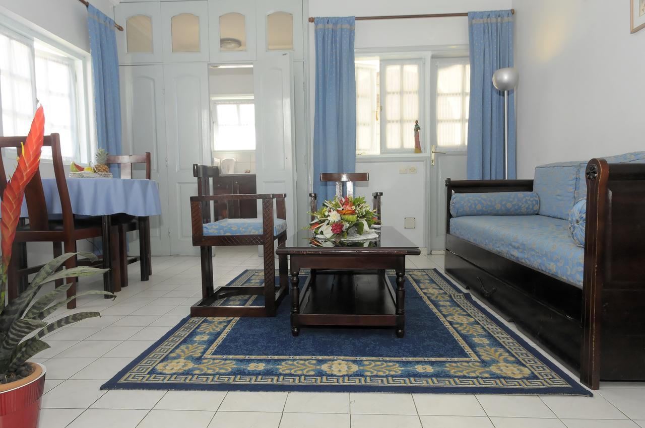 Residence Eburnea Abidjan Bagian luar foto