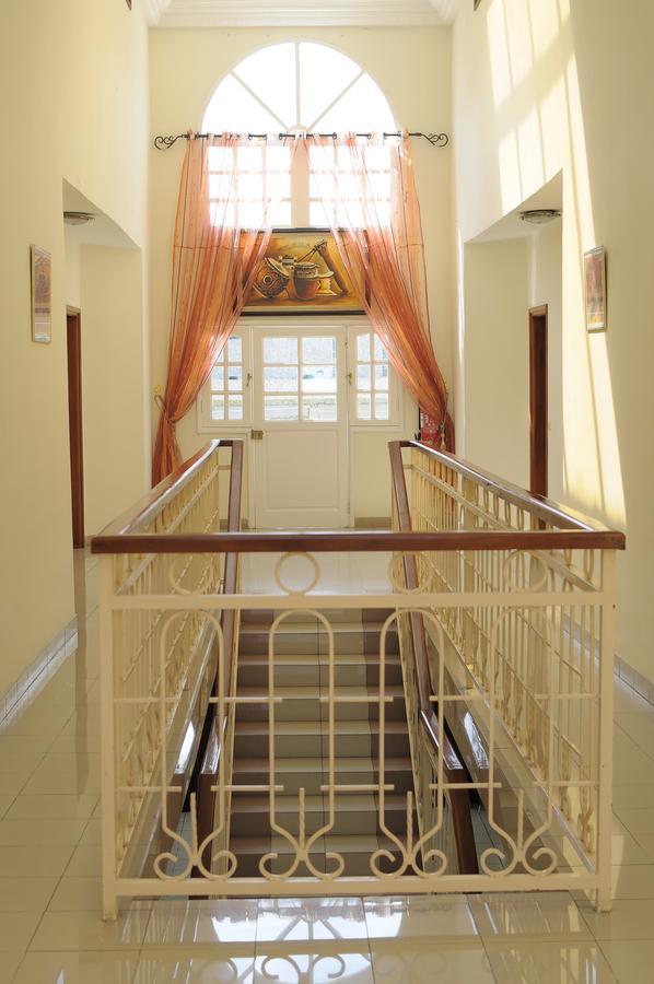 Residence Eburnea Abidjan Bagian luar foto
