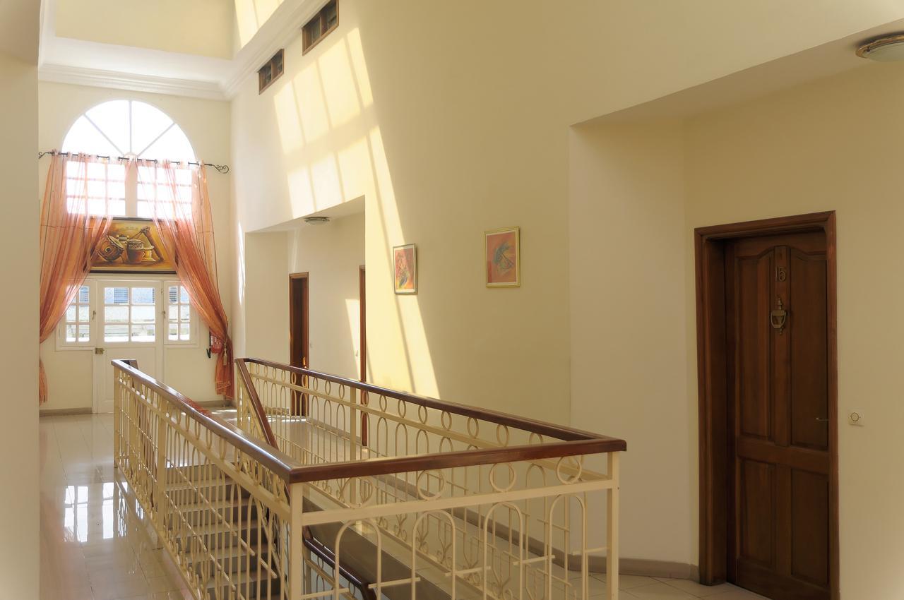 Residence Eburnea Abidjan Bagian luar foto